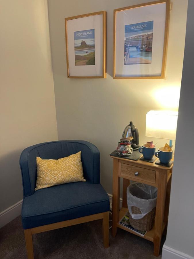 Horncliffe Room Only Accommodation Seahouses Exteriör bild