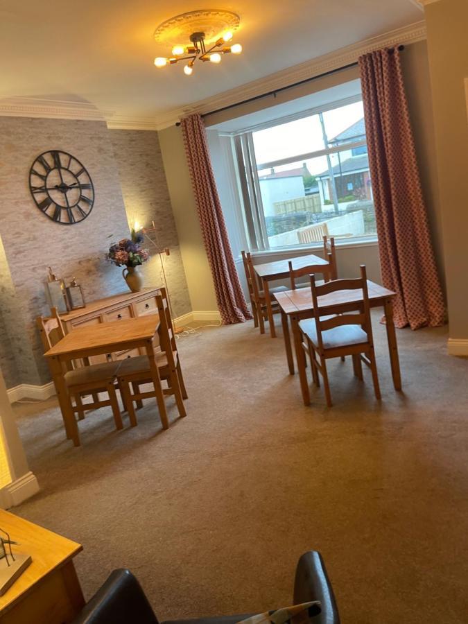 Horncliffe Room Only Accommodation Seahouses Exteriör bild